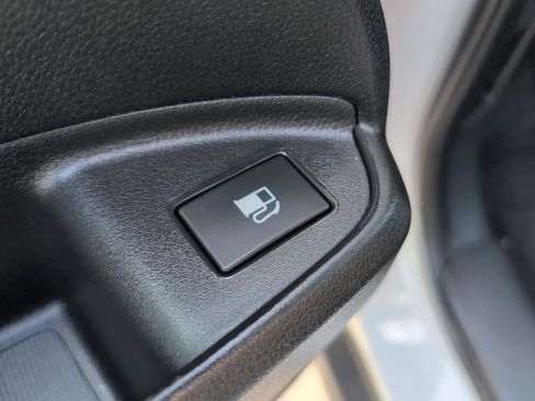 Used 2025 Honda Ridgeline Black Edition image 11