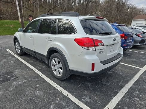 Used 2012 Subaru Outback 2.5i Limited image 3