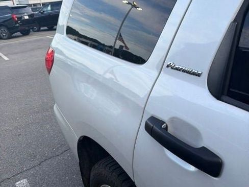 Used 2008 Toyota Sequoia Platinum RWD image 7