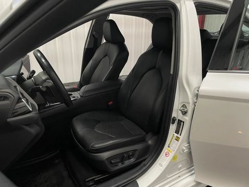 Used 2018 Toyota Camry XSE w/ Audio Package FWD image 34