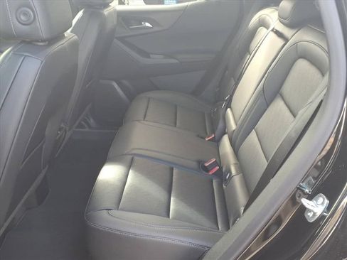 New 2027 Chevrolet Equinox LT w/ Convenience Package II FWD image 17