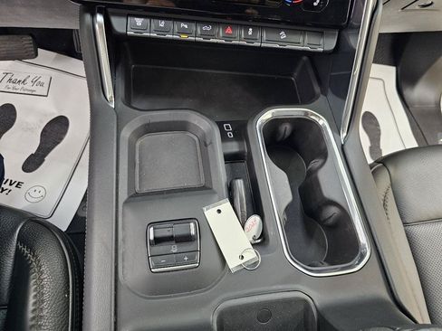 Used 2024 GMC Sierra 2500 Denali w/ Technology Package AWD/4WD image 36