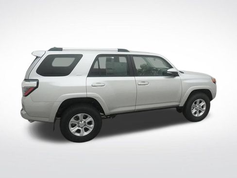 Used 2022 Toyota 4Runner SR5 Premium w/ Moonroof Package AWD/4WD image 12