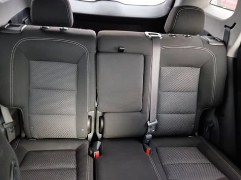 Used 2022 GMC Terrain SLE w/ LPO, Floor Liner Package FWD image 5