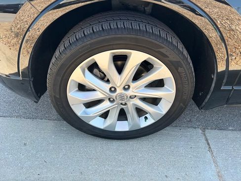Used 2018 Buick Envision Premium AWD/4WD image 12