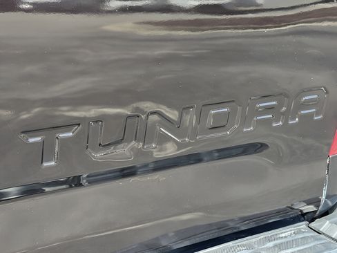 Used 2019 Toyota Tundra Platinum AWD/4WD image 32