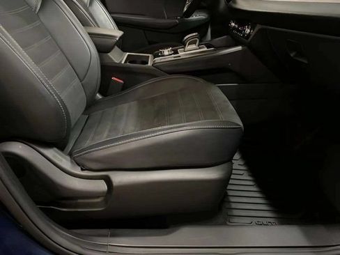 Used 2024 Mitsubishi Outlander SE FWD image 85