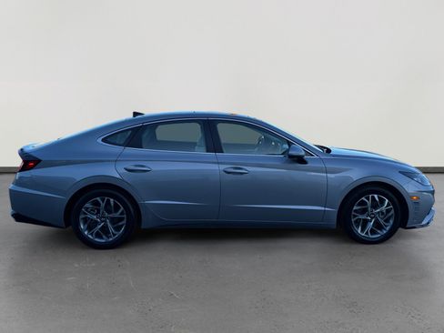 Used 2023 Hyundai Sonata SEL w/ Convenience Package image 6