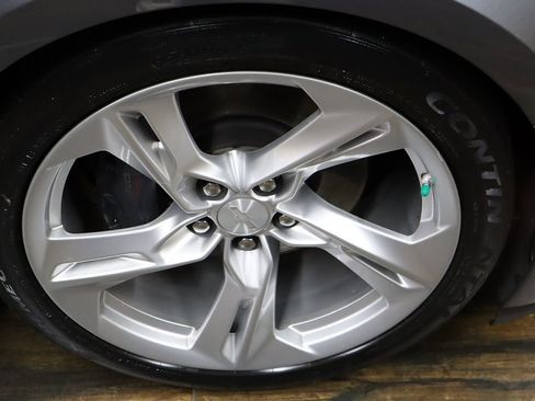 Used 2021 Chevrolet Camaro SS image 30