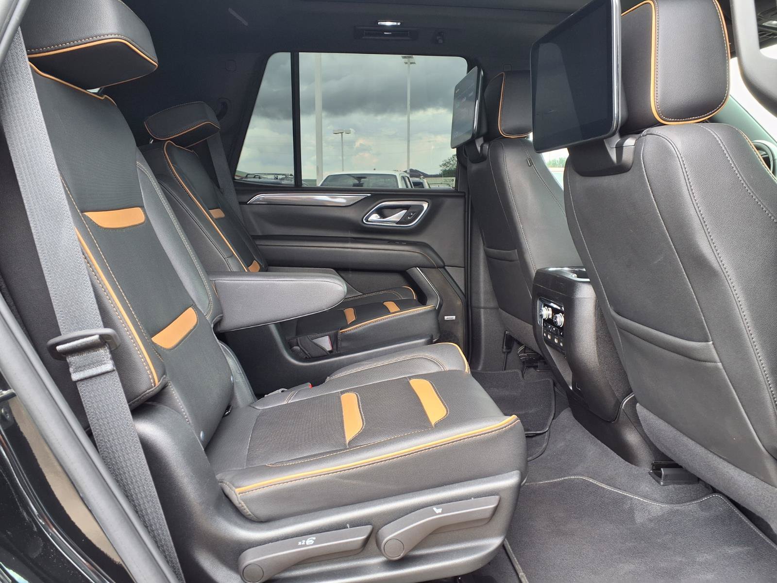 Used 2023 GMC Yukon AT4 AWD/4WD image 16