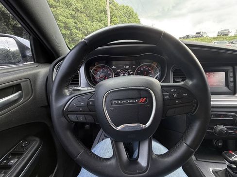 Used 2015 Dodge Charger SE w/ Sport Appearance Group RWD image 20