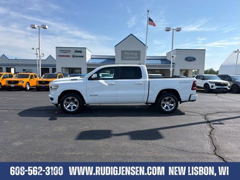 Used 2022 RAM 1500 Big Horn AWD/4WD image 2