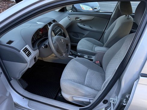 Used 2009 Toyota Corolla LE image 36