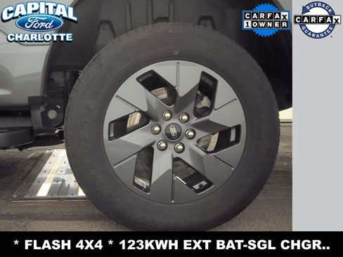 Used 2025 Ford F150 Lightning Flash image 12