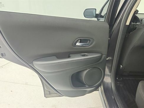 Used 2016 Honda HR-V LX image 25