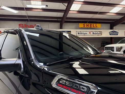 Used 2019 RAM 2500 Laramie AWD/4WD image 46