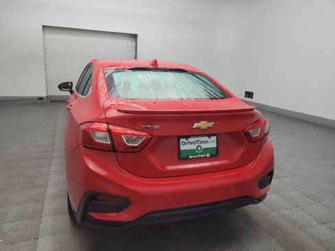 Used 2018 Chevrolet Cruze LT w/ Convenience Package FWD image 6