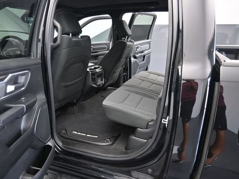 Used 2021 RAM 1500 Big Horn AWD/4WD image 10