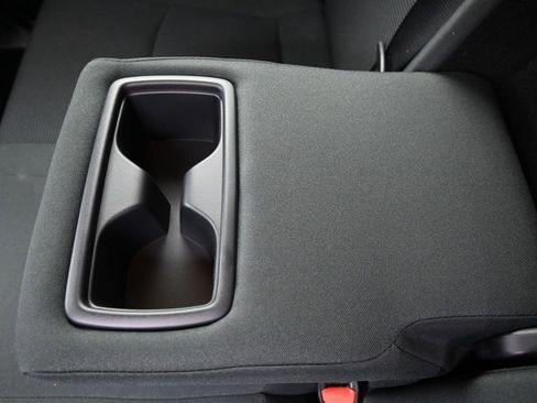 Used 2020 Toyota RAV4 LE image 15