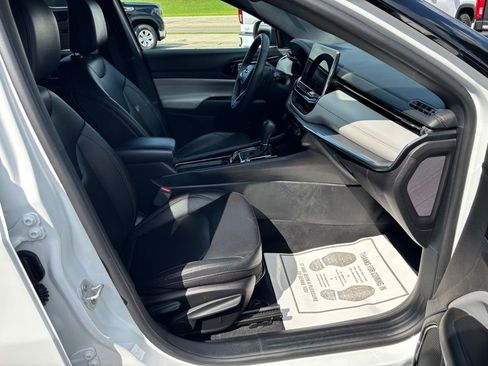 Used 2024 Jeep Compass Limited image 14