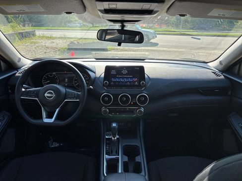 Used 2025 Nissan Sentra SV FWD image 24