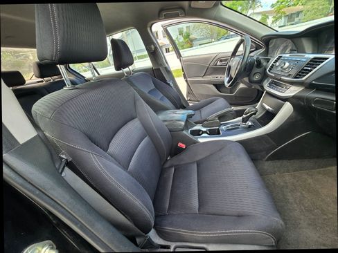 Used 2015 Honda Accord Sport image 16