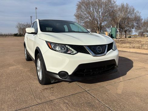 Used 2018 Nissan Rogue Sport S w/ S Appearance Package image 29