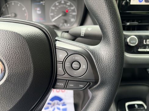 Used 2025 Toyota Corolla LE FWD image 26