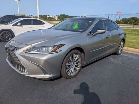 Used 2019 Lexus ES 350 w/ Accessory Package 2 FWD image 5
