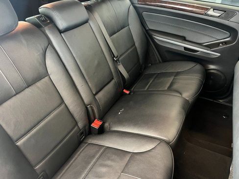 Used 2011 Mercedes-Benz ML 350 4MATIC image 38