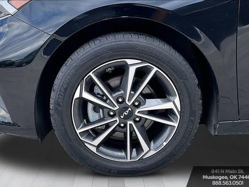 Used 2023 Kia Forte LXS FWD image 32