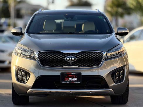 Used 2016 Kia Sorento SX w/ SXL Technology Package FWD image 2