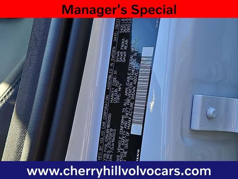 Certified 2024 Volvo XC60 B5 Core w/ Protection Package Premier image 27