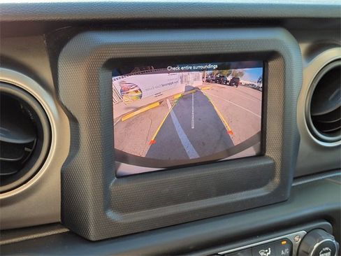 Certified 2020 Jeep Wrangler Unlimited Sport S image 25