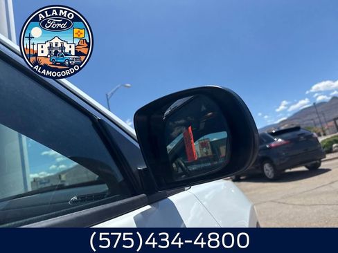 Used 2024 Jeep Compass Latitude image 22