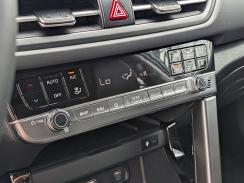 New 2026 Kia Seltos EX FWD image 9
