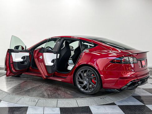 Used 2026 Tesla Model S Plaid AWD/4WD image 34