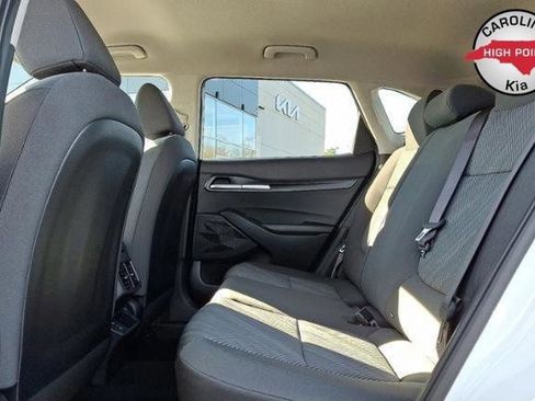 New 2026 Kia Seltos LX image 5