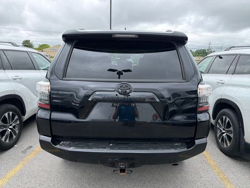 Used 2023 Toyota 4Runner SR5 Premium w/ Moonroof Package AWD/4WD image 6