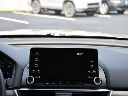 Used 2019 Honda Accord LX image 30