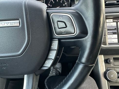 Used 2014 Land Rover Range Rover Evoque Pure image 40
