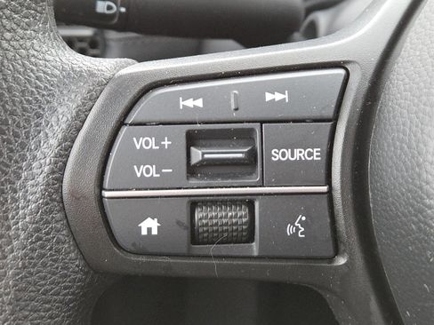 Used 2024 Honda HR-V LX image 32