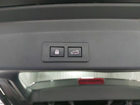 Used 2023 Subaru Ascent Limited w/ Technology Package image 15