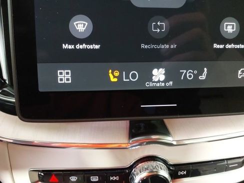 New 2026 Volvo XC60 B5 Ultra w/ Climate Package image 27