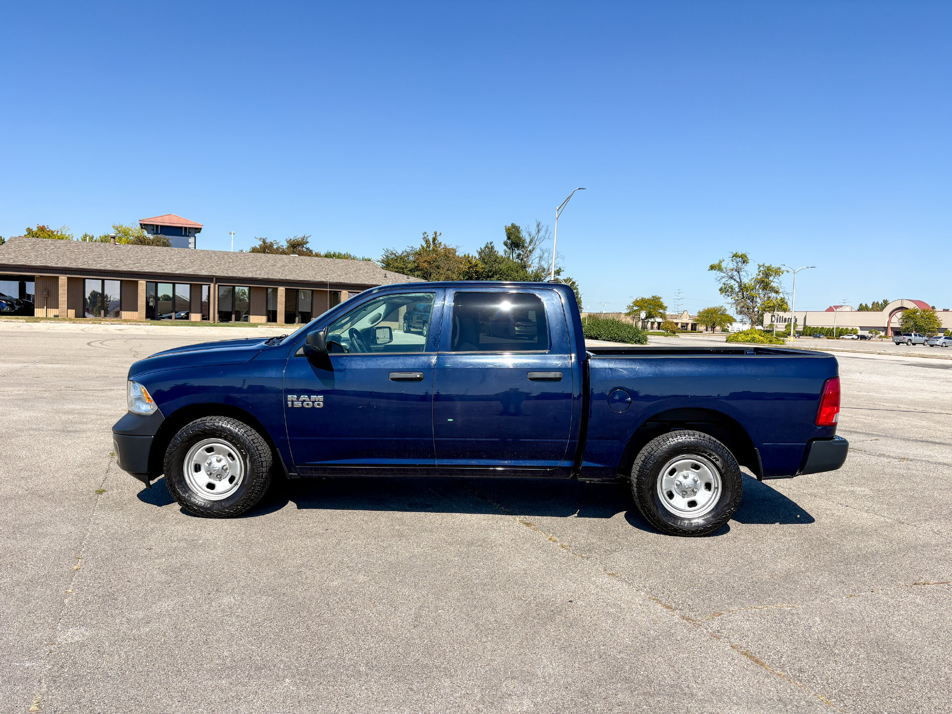 Used 2017 RAM 1500 Tradesman w/ Popular Equipment Group RWD image 7