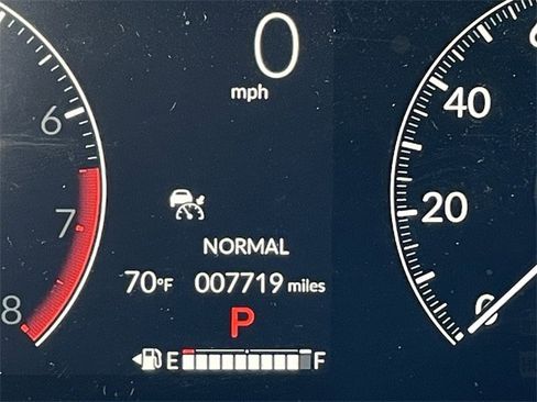 Used 2025 Honda CR-V LX image 14