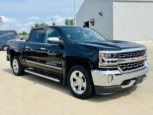 Used 2018 Chevrolet Silverado 1500 LTZ w/ Sport Package AWD/4WD image 2