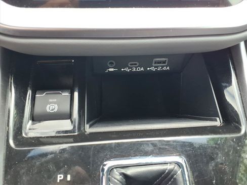 Used 2023 Subaru Legacy Premium AWD/4WD image 12