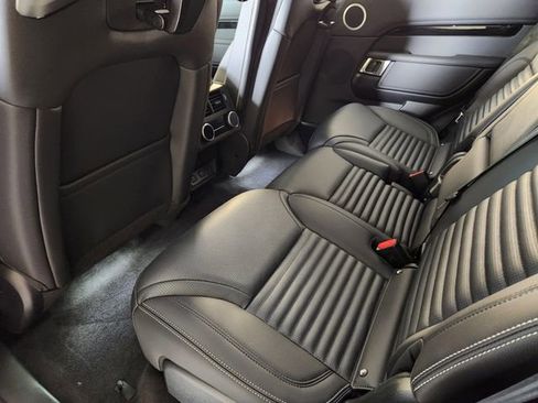 New 2026 Land Rover Discovery S AWD/4WD image 29