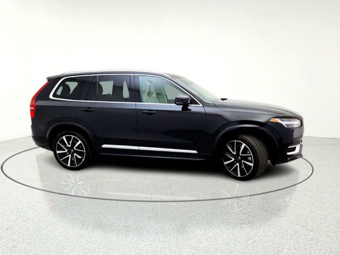Used 2024 Volvo XC90 B6 Plus image 6